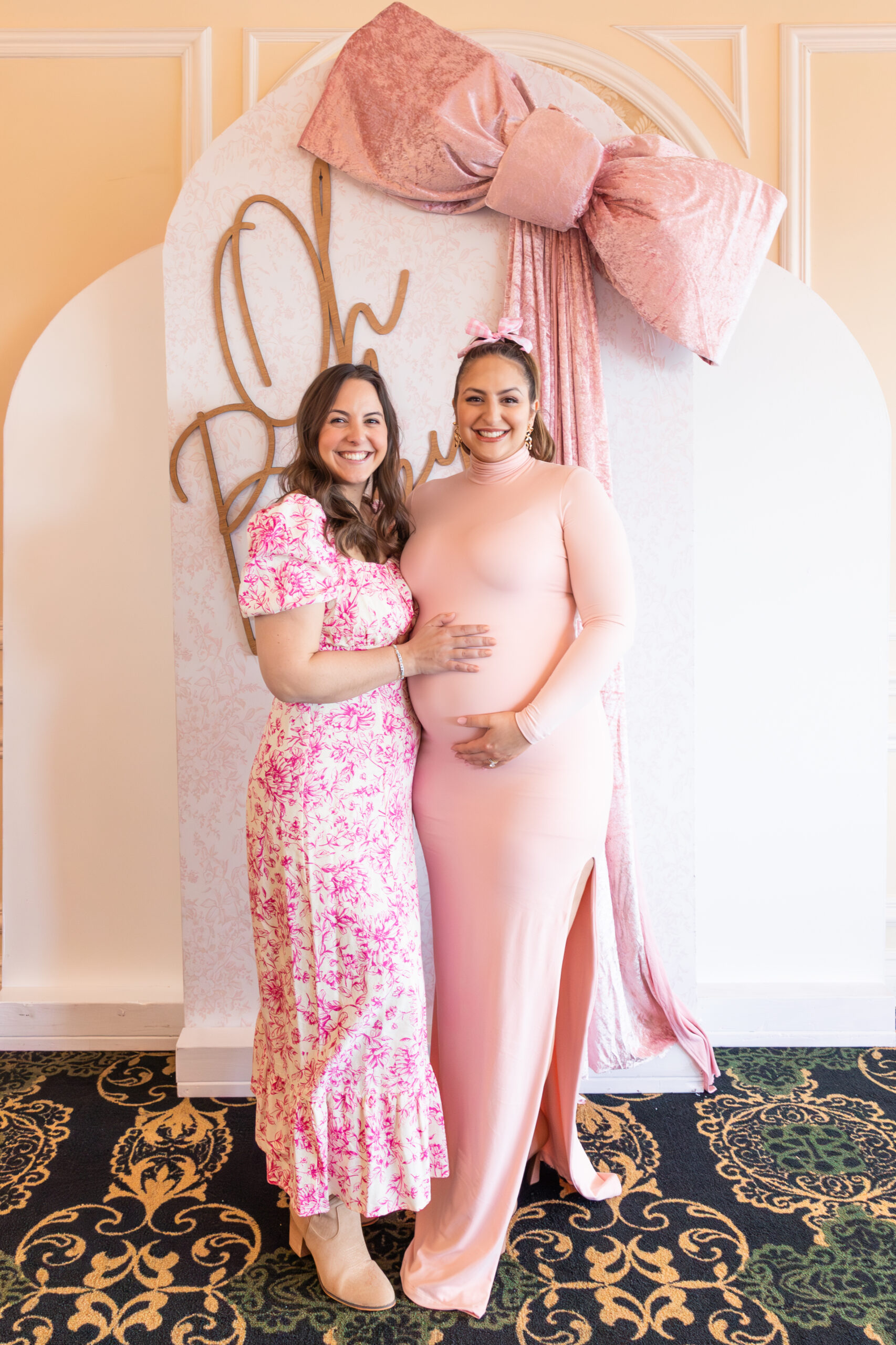 Baby Shower Outfit Inspiration - sister