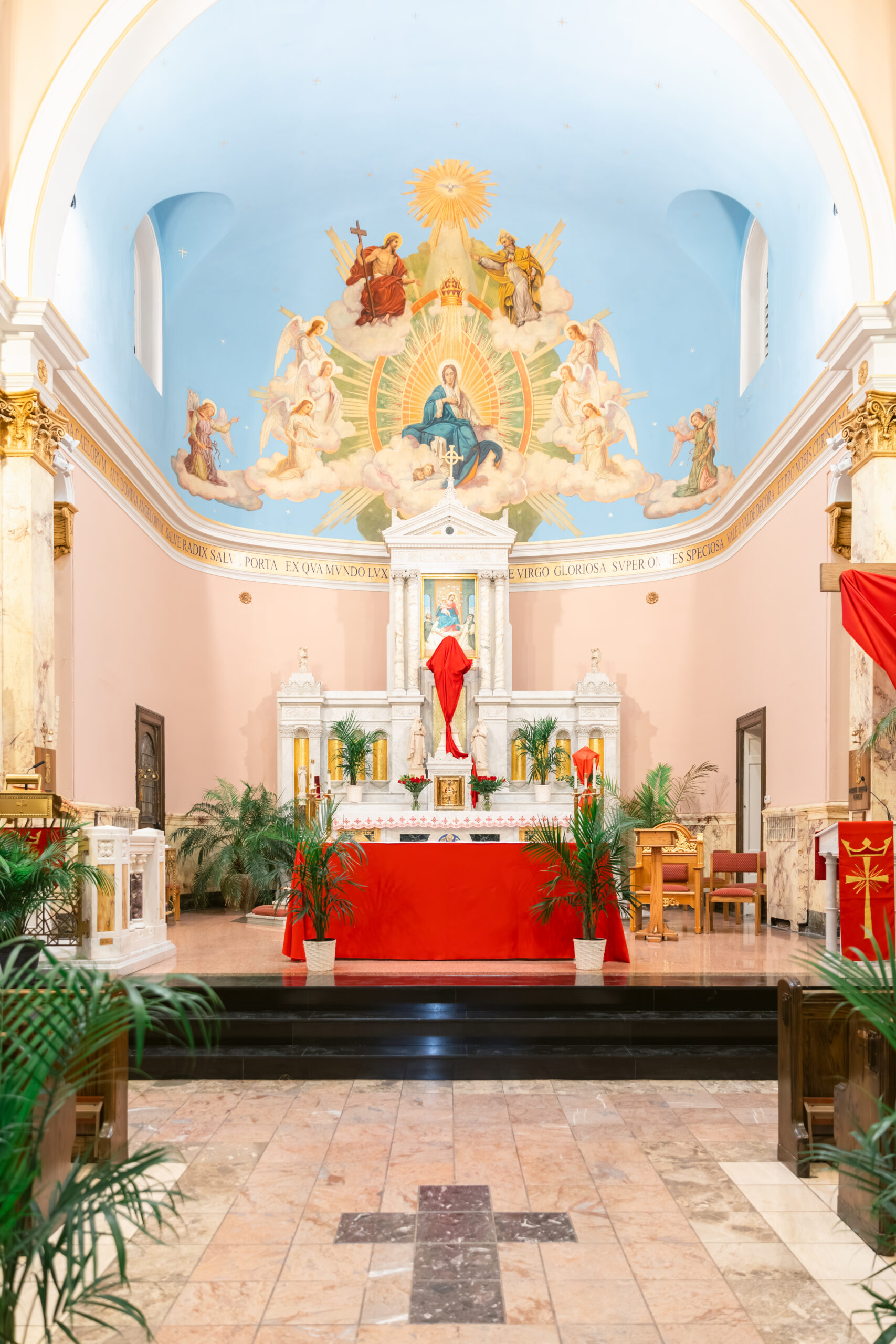 Holy Rosary Church in Jersey City alter