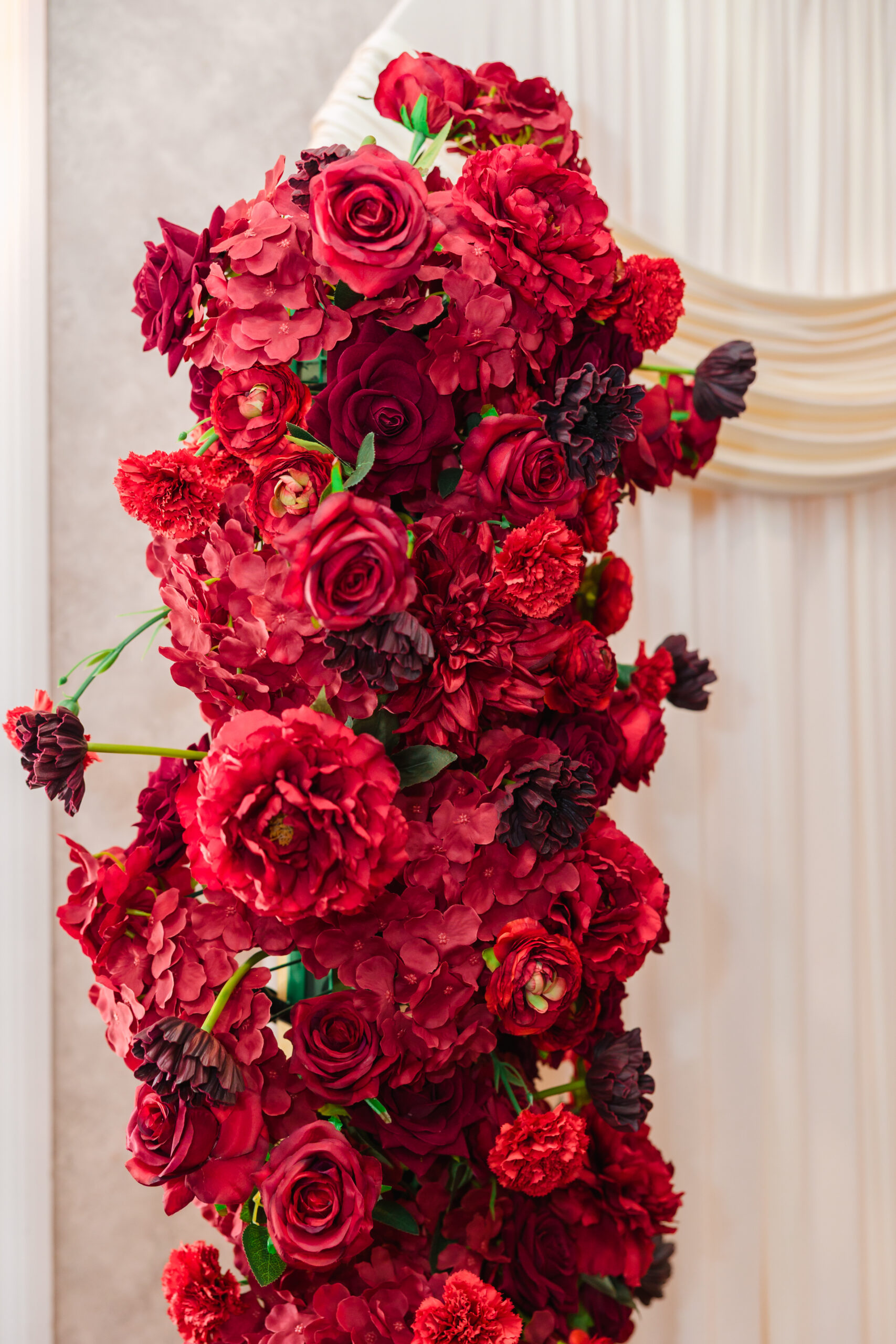 rose column decor
